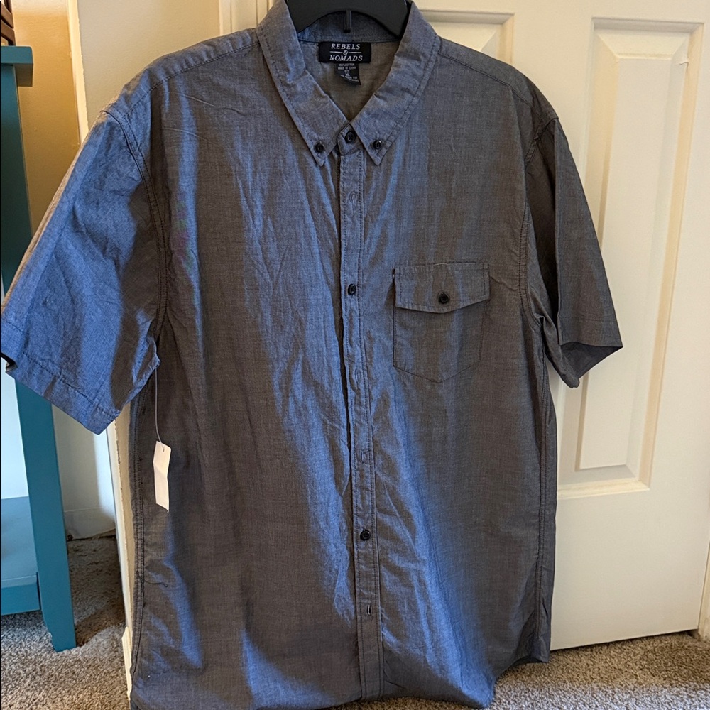 Casual Men's Short Sleeve Button Down Shirt